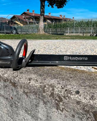 Tagliasiepi Husqvarna Aspire H50-P4A con batteria