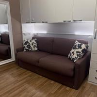 Divano letto matrimoniale con materasso nuovo 