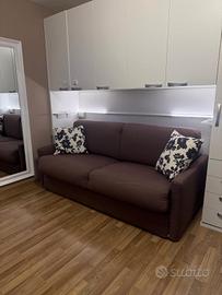 Divano letto matrimoniale con materasso nuovo 