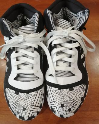 Scarpe Adidas Marquee Boost da basket nr. 42 2/3