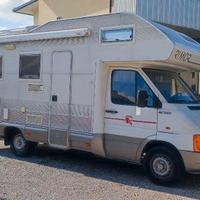 Camper mansardato