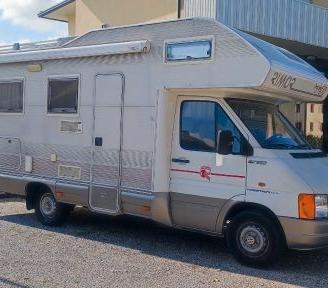 Camper mansardato