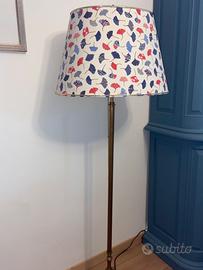 Lampada da terra in otone vintage