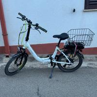 Ebike pieghevole