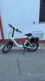Ebike pieghevole