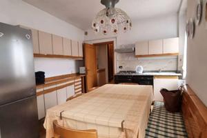 MERATE TRILOCALE IN CONTESTO STORICO