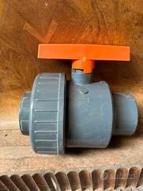Valvole PVC 2 pollici e mezzo nuove
