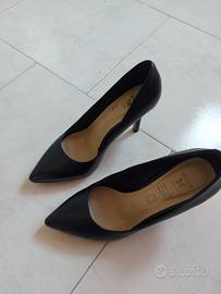 décolleté pelle nera