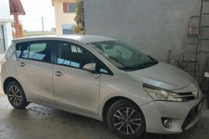 Toyota verso motore rotto radiata serbia
