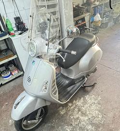 Vespa 200 Granturismo 2004