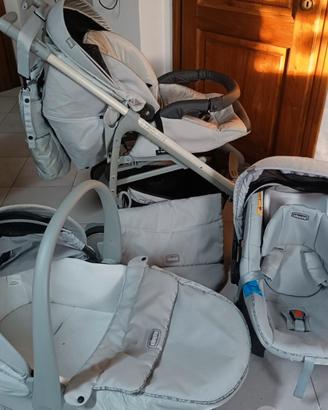 Trio chicco grigio chiaro in buone condizioni