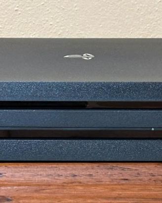PS4 PRO completamente funzionante 