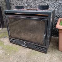 Stufa a legna con doppia canalizzazione