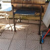 barbecue e tavolo da esterno 