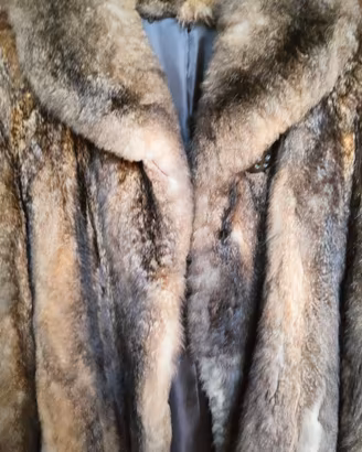 Pelliccia vintage in tonalità marrone  e grigio 