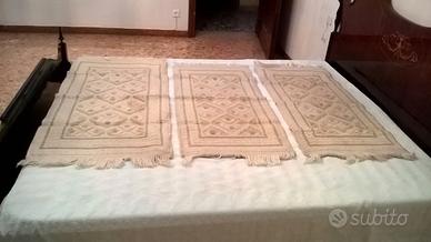 Set di 3 bei tappeti