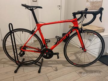 Bici da corsa/strada carbonio Giant TCR Advanced 2