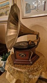GRAMMOFONO ANTICO