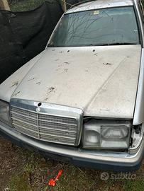 Mercedes demolito x ricambi