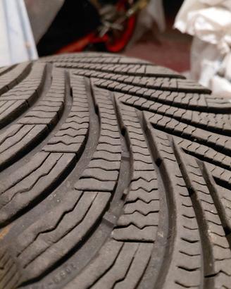 Pneumatici invernali Michelin,  R16 215 - 65
