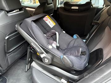 Seggiolino auto Maxi-Cose Pebble Pro + base ISOFIX