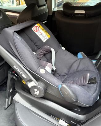 Seggiolino auto Maxi-Cose Pebble Pro + base ISOFIX
