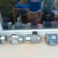 4 MOTORI ELETTRICI