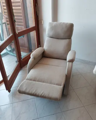 Poltrona reclinabile