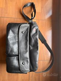 Borsa Leica in pelle nera originale