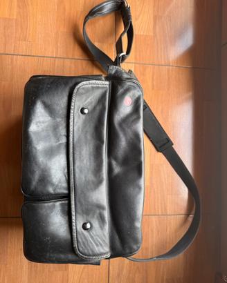 Borsa Leica in pelle nera originale