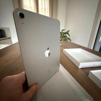 iPad 10ª generazione Wi-Fi 64 GB color grigio