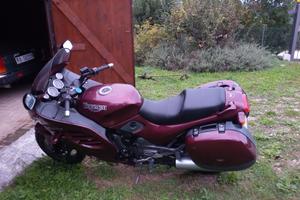 Triumph 900