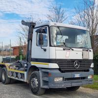 Mercedes Actros scarrabile