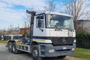 Mercedes Actros scarrabile