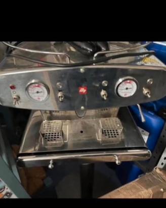 Macchina caffe illy professionale