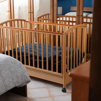 Lettino/Culla Foppapedretti in legno con cassetto