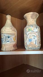 Vaso e bottiglie in sughero