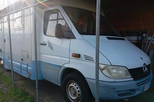 camper semintegrale  Rimor .