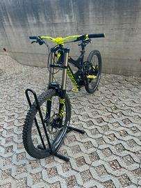 Specialized Demo 8