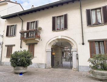 3 LOCALI A VIMERCATE
