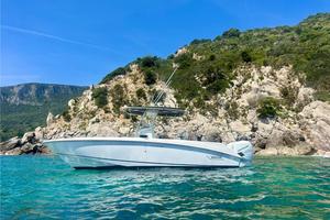 Boston Whaler Outrage 270