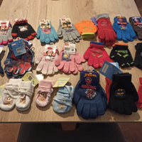 Cappellini,guanti,sciarpe della Disney