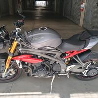 Triumph Speed Triple 1050 R
