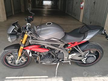 Triumph Speed Triple 1050 R