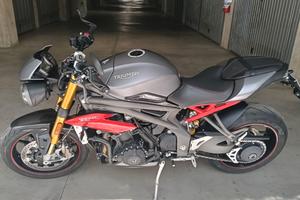 Triumph Speed Triple 1050 R