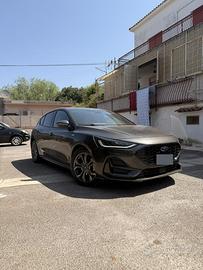 FORD FOCUS ST LINE