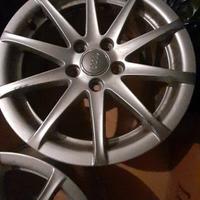 4 cerchi in lega da 16 Audi