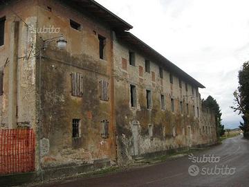 Rustico in centro paese a Chiarmacis RivignanoTeor
