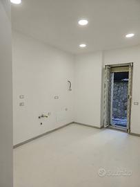 Fuorigrotta con posto auto