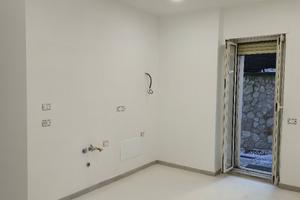 Fuorigrotta con posto auto